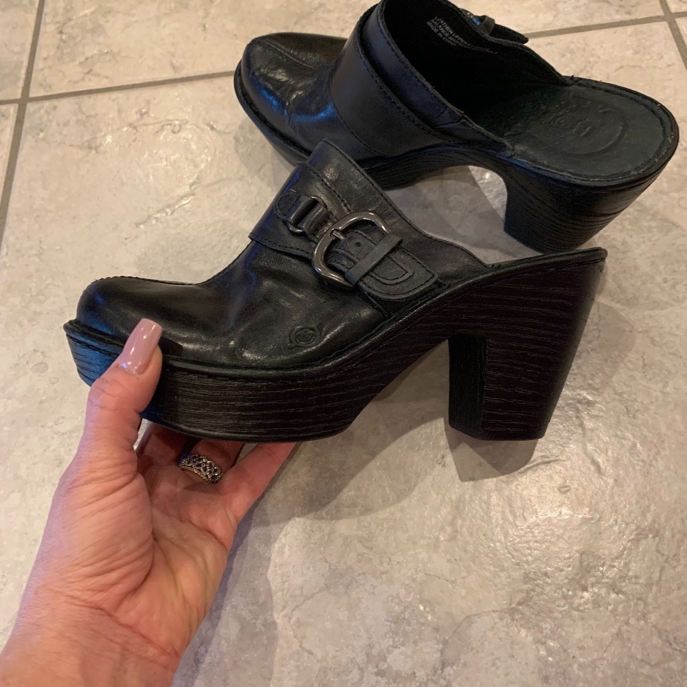 BORN Black buckle clog